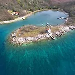Knezevic * Jadranovo